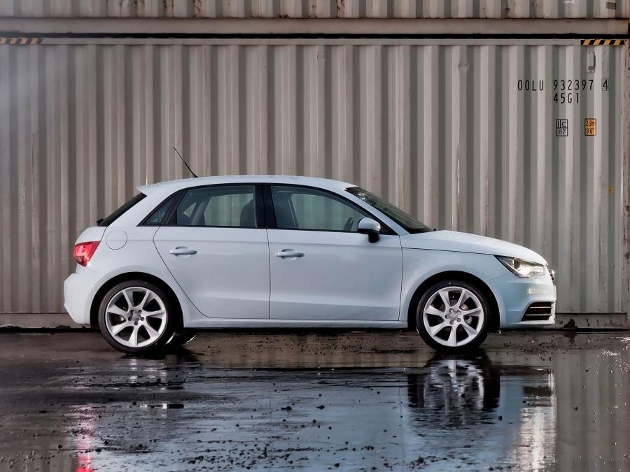  Audi A1 Sportback TFSI (8X) 2012 года  (AU) (фото 3 из 18)